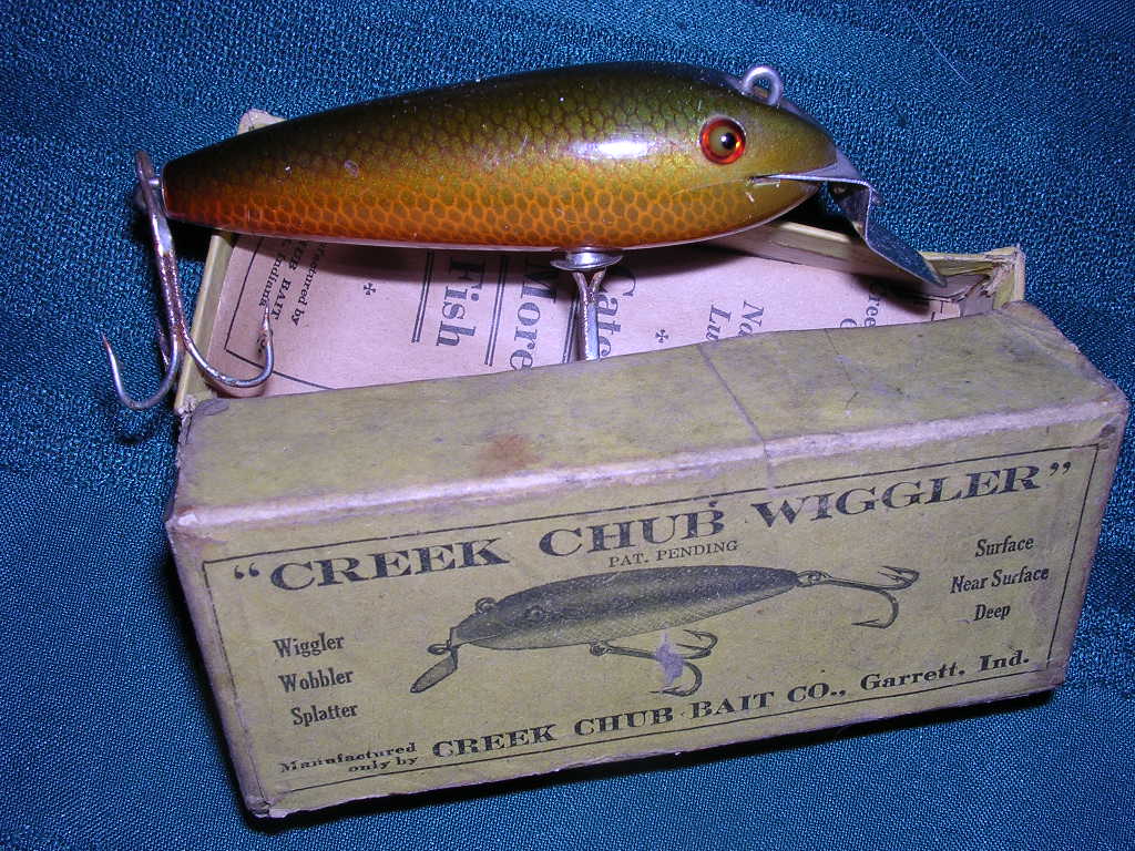 Vintage Creek Chub Pikie Wooden Fishing Lure C.C. B. Co. Glass Eyes 4-1/2  X2