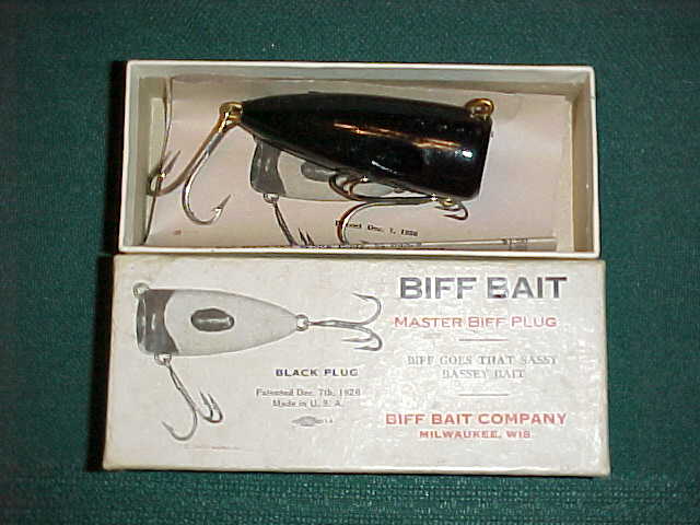 Miscellaneous antique fishing lures
