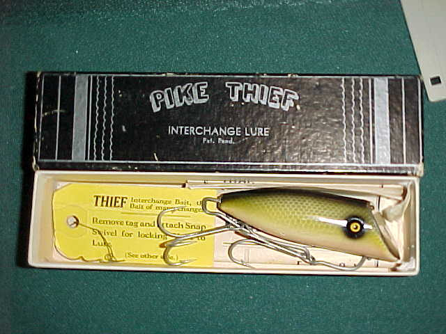 miscellaneous antique fishing lures